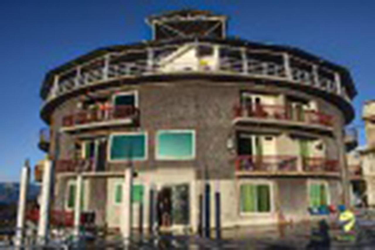 Frontier Tower Hotel Malam Jabba Exterior foto